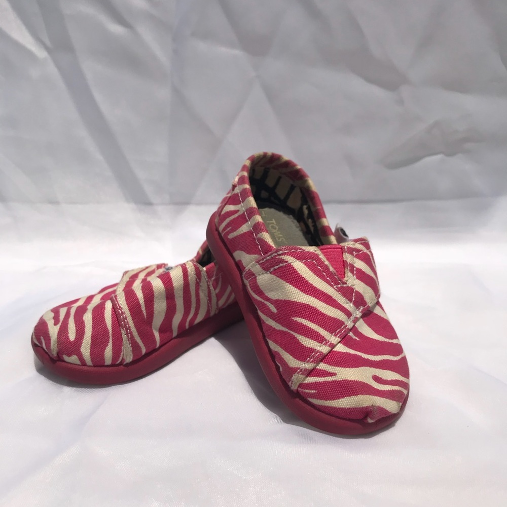 Brand new toms toddler shoes